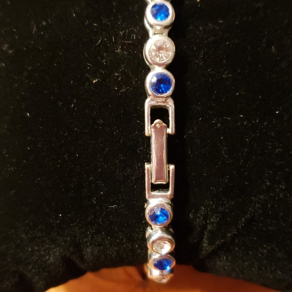Bracelet - Picture 3 of 3